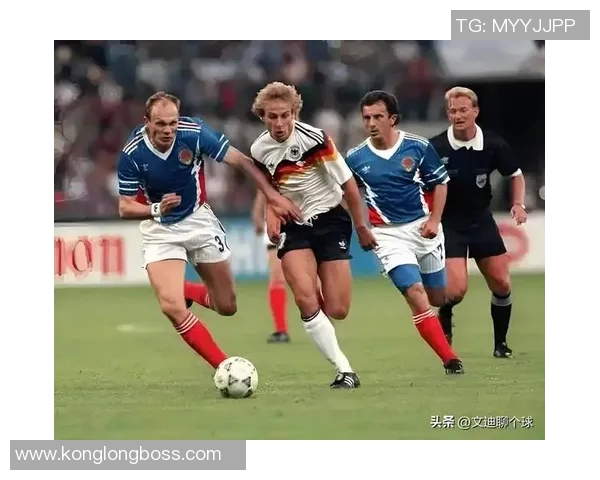 足球白贝利的传奇人生与不朽成就揭示了足球的魅力与激情